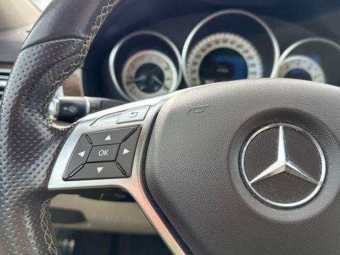 Used 2015 Mercedes-Benz E 350 E 350 image 40