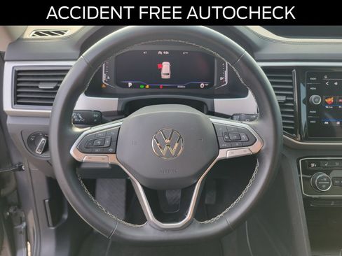 Used 2022 Volkswagen Atlas SE w/ Black Wheel Package FWD image 22