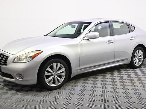 Used 2011 INFINITI M37 x w/ Premium Pkg AWD/4WD image 2