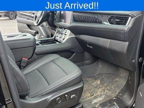 Used 2023 GMC Yukon Denali image 18