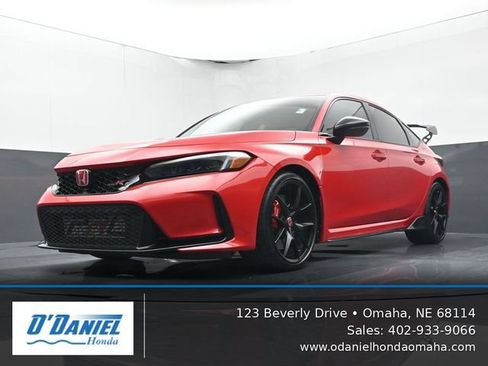 Used 2025 Honda Civic Type R image 9