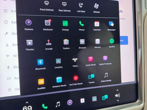 Used 2017 Tesla Model X 100D image 37