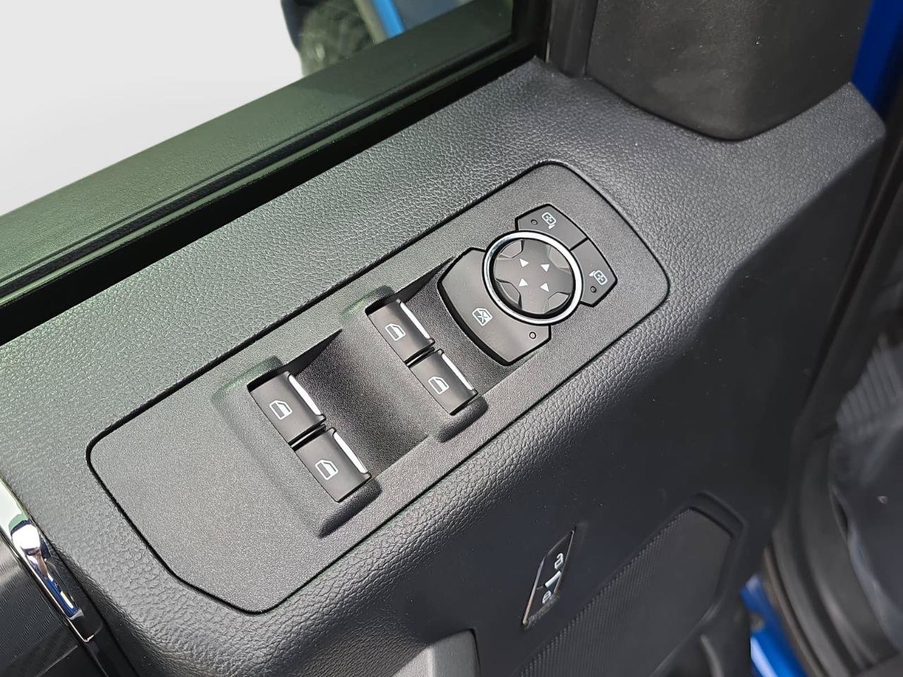 Used 2018 Ford F150 XLT w/ Equipment Group 302A Luxury AWD/4WD image 23