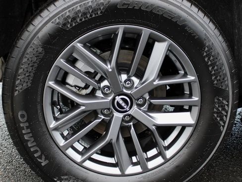 Certified 2025 Nissan Rogue S image 11