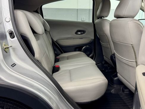 Used 2016 Honda HR-V EX image 12