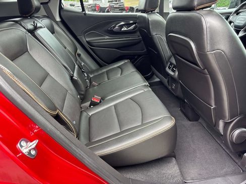 Used 2024 GMC Terrain AT4 AWD/4WD image 16