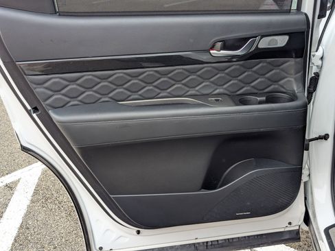 Used 2021 Hyundai Palisade Calligraphy image 16