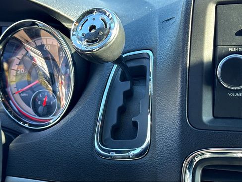 Used 2015 Dodge Grand Caravan SXT w/ Blacktop Package image 23