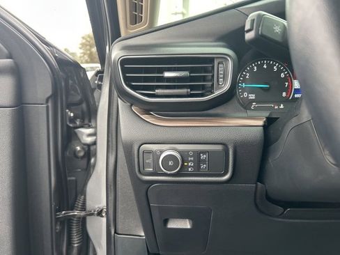 Used 2021 Ford Explorer Limited w/ Equipment Group 301A image 27