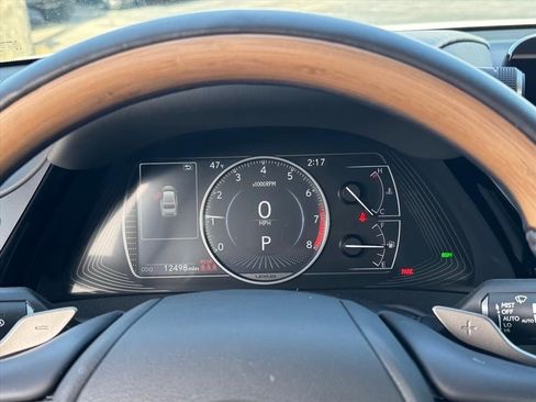 Used 2024 Lexus ES 350 Ultra Luxury w/ Accessory Package (Z1) image 19