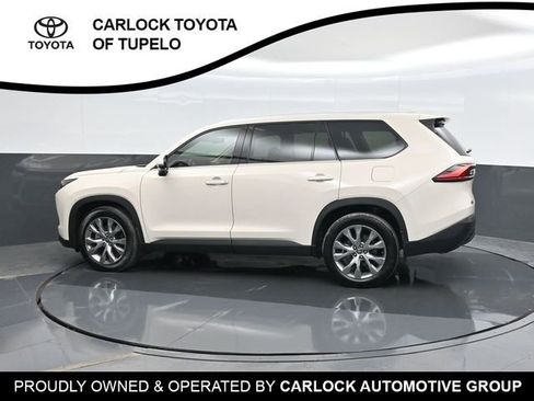 Used 2024 Toyota Grand Highlander Limited image 9