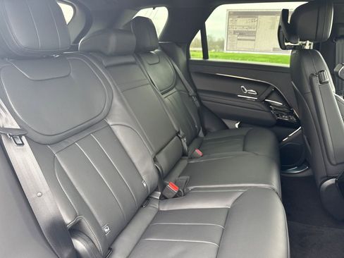 New 2026 Land Rover Range Rover Sport SE AWD/4WD image 17
