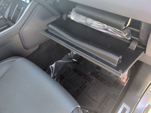 Used 2024 Lexus GX 550 w/ Accessory Package (2T) image 31