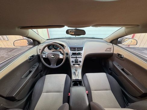 Used 2010 Chevrolet Malibu LS image 14
