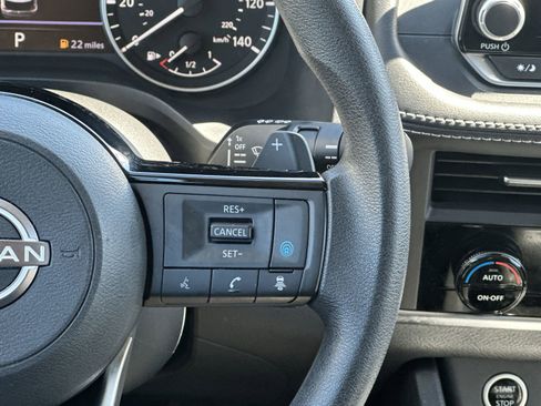 Used 2023 Nissan Rogue SV AWD/4WD image 21