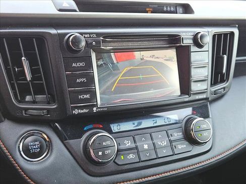 Used 2017 Toyota RAV4 SE FWD image 15