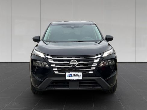 Used 2024 Nissan Rogue S image 8