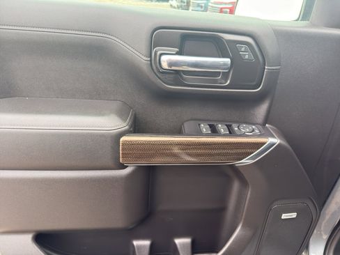 Used 2020 Chevrolet Silverado 1500 RST image 14