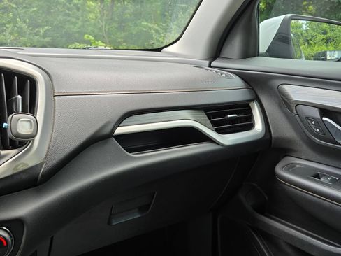 Used 2019 GMC Terrain SLT w/ Preferred Package AWD/4WD image 24