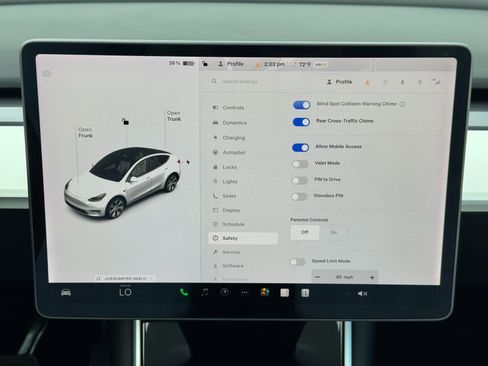 Used 2020 Tesla Model Y Long Range image 23