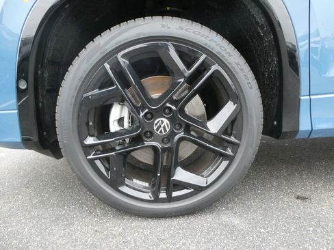 New 2026 Volkswagen Tiguan SE R-Line AWD/4WD image 18