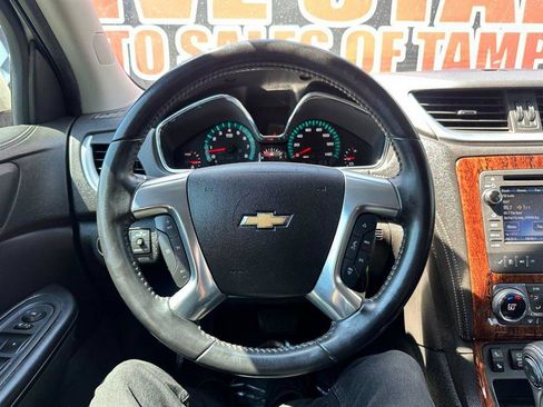 Used 2014 Chevrolet Traverse LT FWD image 16