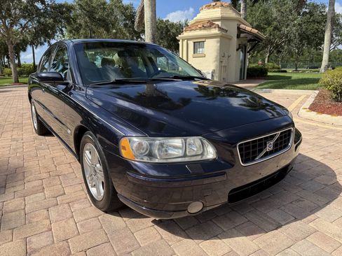 Used 2005 Volvo S60 2.5T AWD/4WD image 1