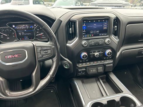 Used 2021 GMC Sierra 1500 AT4 w/ AT4 Value Package AWD/4WD image 18