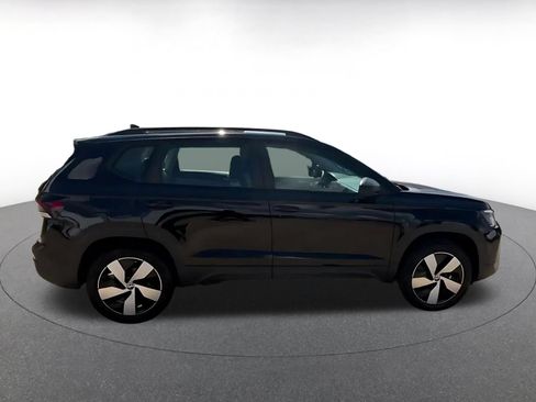 Used 2026 Volkswagen Taos S AWD/4WD image 15
