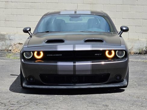Used 2016 Dodge Challenger SRT w/ Technology Group RWD image 8