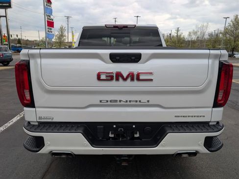 Used 2024 GMC Sierra 1500 Denali w/ Technology Package AWD/4WD image 4