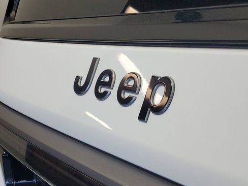 New 2026 Jeep Grand Wagoneer Limited w/ Convenience Group I AWD/4WD image 7