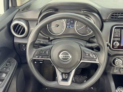 Used 2021 Nissan Versa S image 18