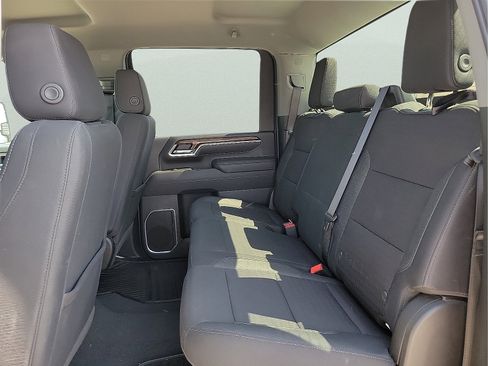 Used 2025 Chevrolet Silverado 2500 LT w/ Convenience Package AWD/4WD image 8