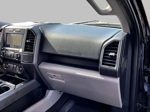 Used 2020 Ford F150 XLT w/ Equipment Group 302A Luxury AWD/4WD image 18