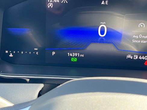 Used 2025 Volkswagen Jetta SE image 39