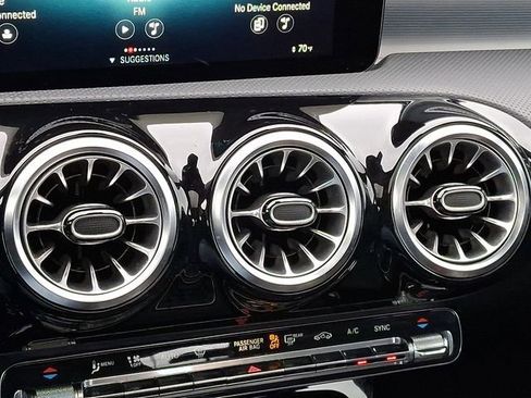 Used 2022 Mercedes-Benz A 220 4MATIC image 20