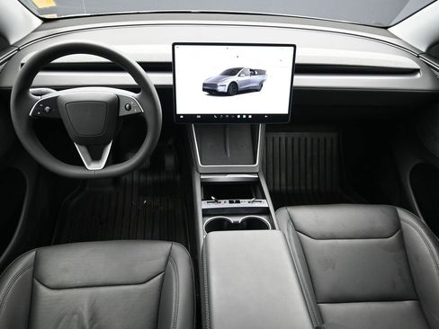 Used 2026 Tesla Model Y 2WD image 16