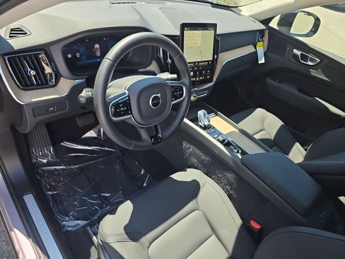 Used 2026 Volvo XC60 B5 Plus w/ Protection Package Premier AWD/4WD image 9