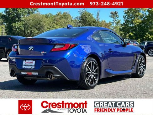 Certified 2024 Toyota GR86 image 3