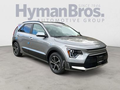 New 2025 Kia Niro EX
