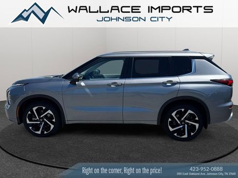Used 2024 Mitsubishi Outlander SEL AWD/4WD image 1