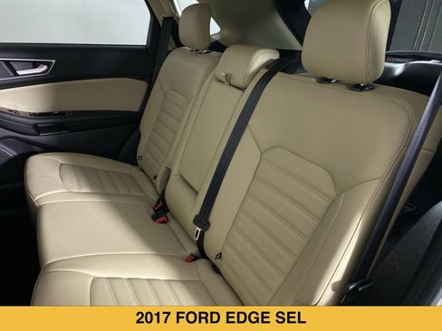 Used 2017 Ford Edge SEL w/ Equipment Group 201A AWD/4WD image 12