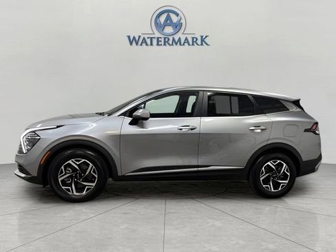 Used 2024 Kia Sportage LX image 2