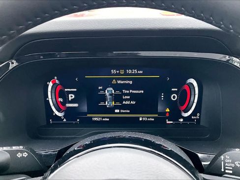 Used 2024 Nissan Pathfinder Platinum w/ Cargo Package image 23