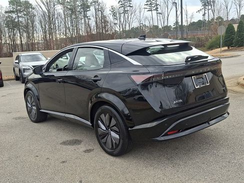 Used 2023 Nissan Ariya FWD image 4