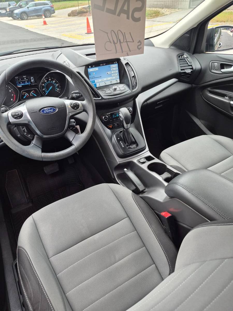 Used 2016 Ford Escape SE w/ Equipment Group 201A AWD/4WD image 15