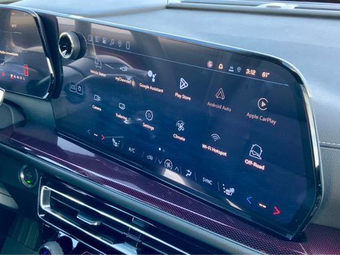 New 2026 Chevrolet Traverse Z71 w/ Driver Confidence Package image 48