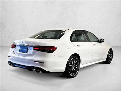 Used 2022 Mercedes-Benz E 350 Sedan image 5
