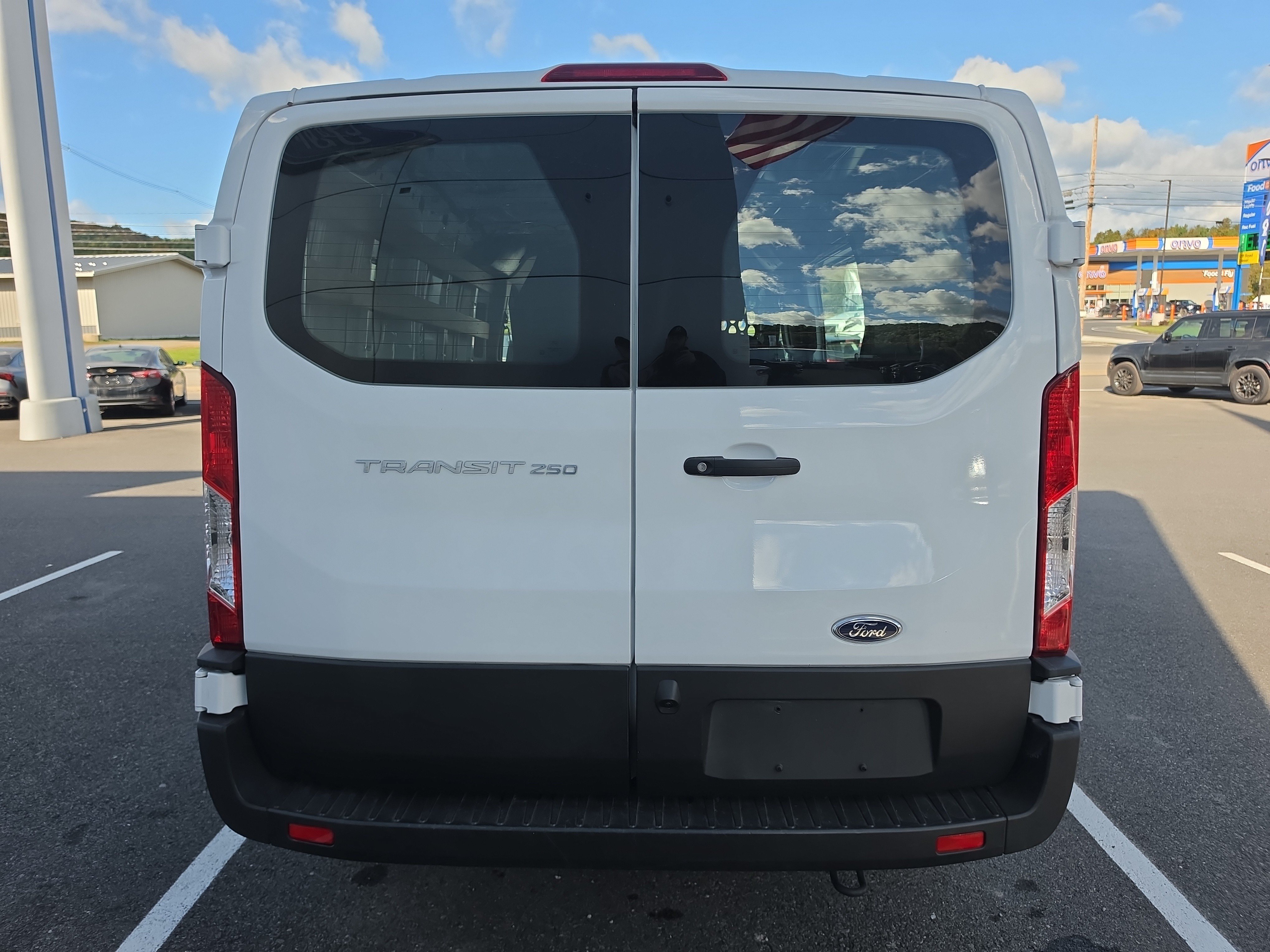 Used 2025 Ford Transit 250 Low Roof w/ Exterior Upgrade Package RWD image 4